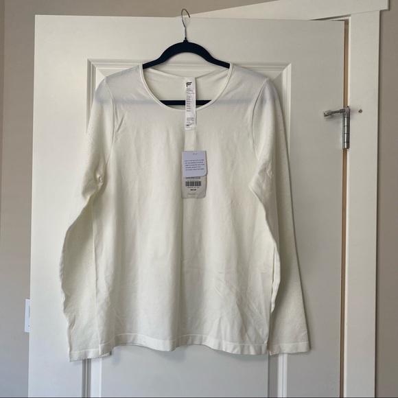 Fabletics Sync Long Sleeve II - Picture 3 of 5